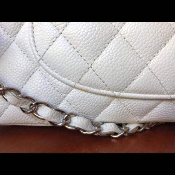White Chanel Classic Shoulder Bag - Picture 4 of 8